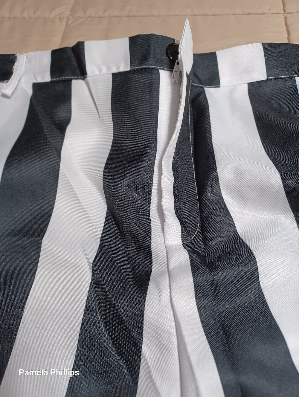 Beetlejuice Costume NWT Complete Costume - Picture 9 of 9
